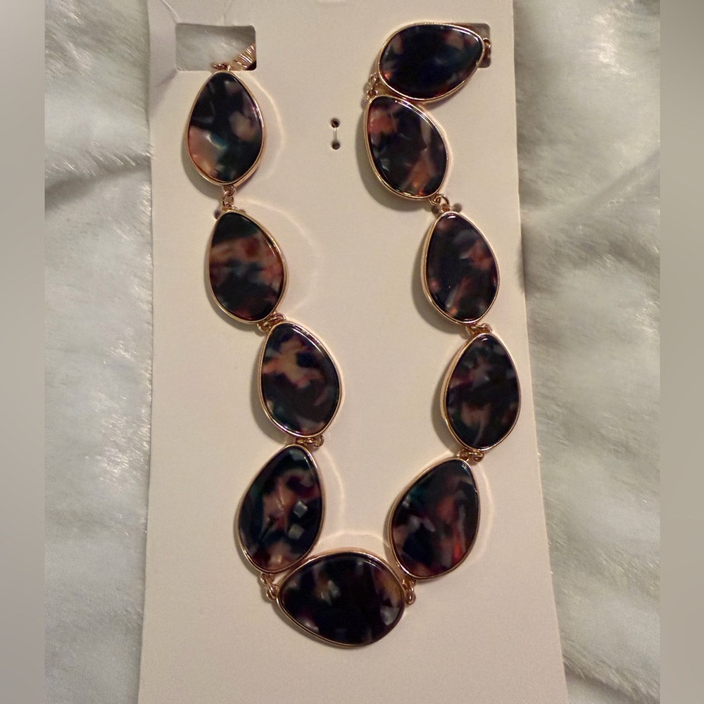 Elegant Multicolor Teardrop Necklace